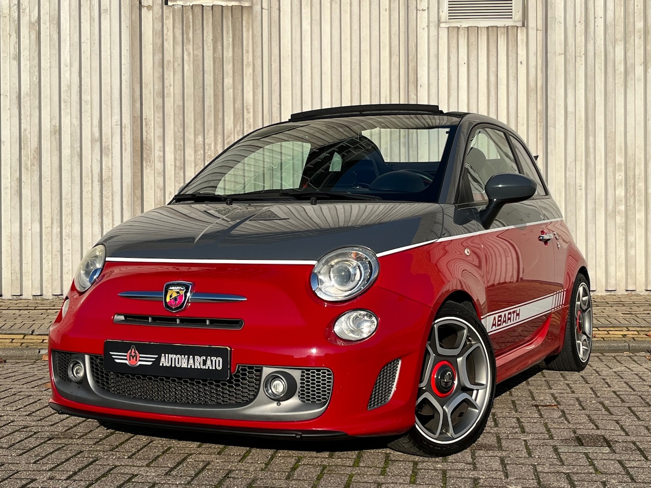 Fiat 500 C - 1.4 T-Jet Abarth Scorpione | Cabrio | 595 | Xenon | Leder | Airco | Carplay | Stoel Verwar - AutoWereld.nl