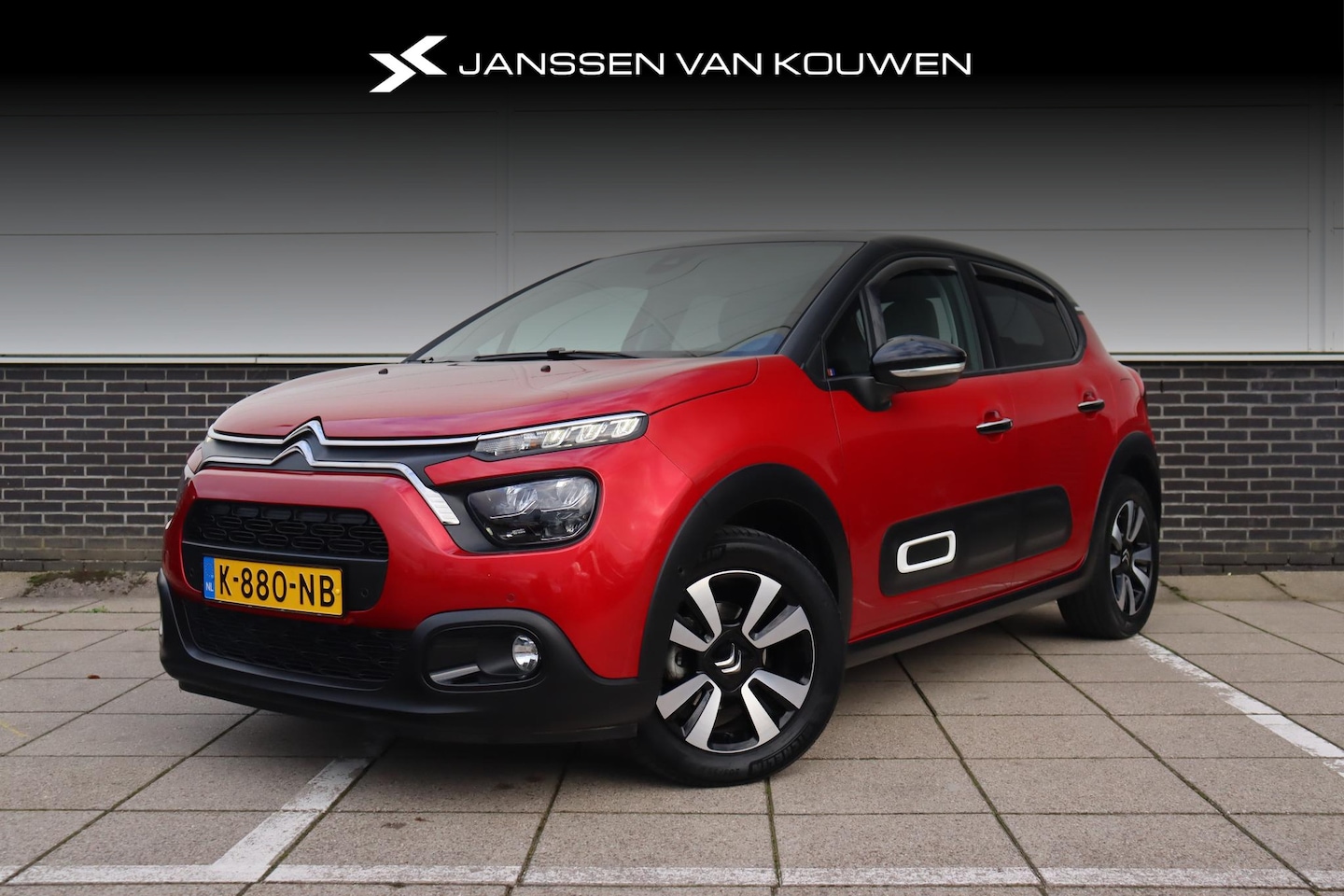 Citroën C3 - 1.2 PureTech Business * Camera * Stoel Verwarming * Navi * Luxe Bekleding * - AutoWereld.nl