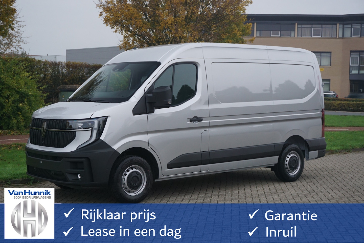 Renault Master - T35 2.0 170PK L2H2 10" R-Link Navi, Camera, LED!! NR. I429* - AutoWereld.nl