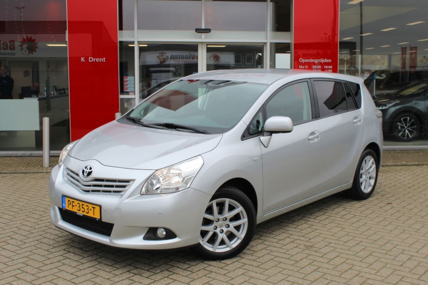 Toyota Verso - 1.8 VVT-i Business | Trekhaak | Navi | Sensoren v/a | Cruise - AutoWereld.nl