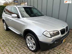 BMW X3 - 3.0i 59000KM//YOUNGTIMER//AUTOMAAT//LEDER//NAVI//CRUISE