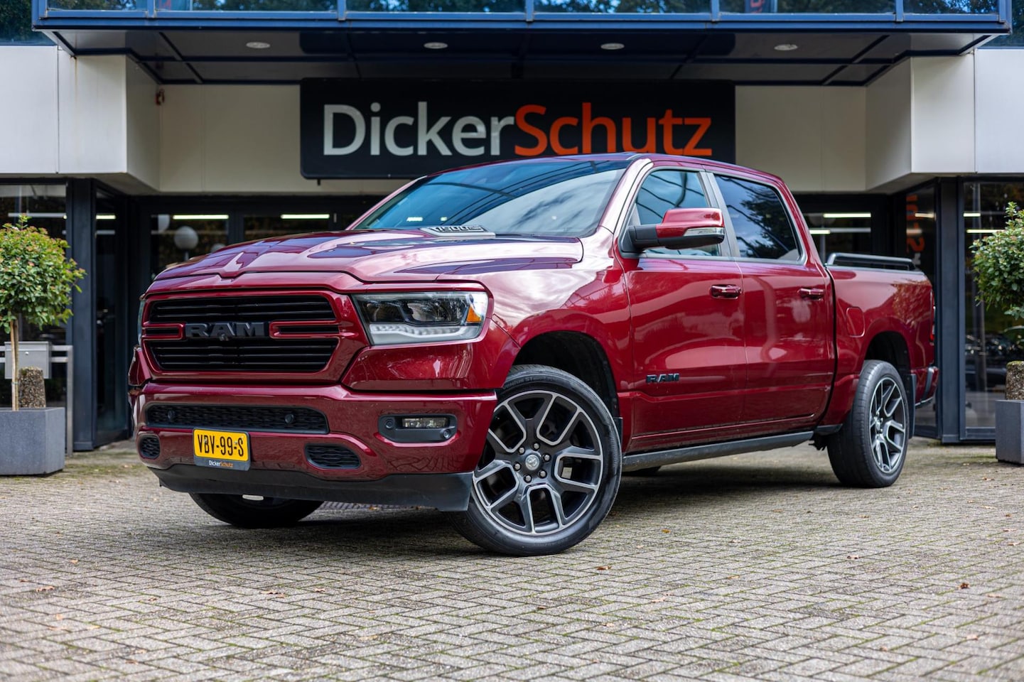 Dodge Ram 1500 - 5.7 V8 Sport - AutoWereld.nl