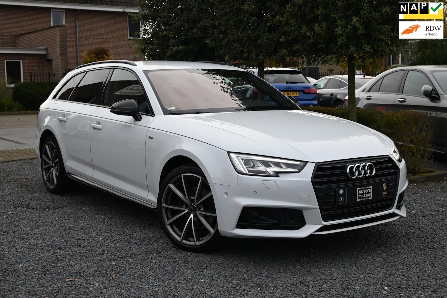 Audi A4 Avant - 2.0 TFSI g-tron Sport S line black edition Trekhaak CNG gas - AutoWereld.nl