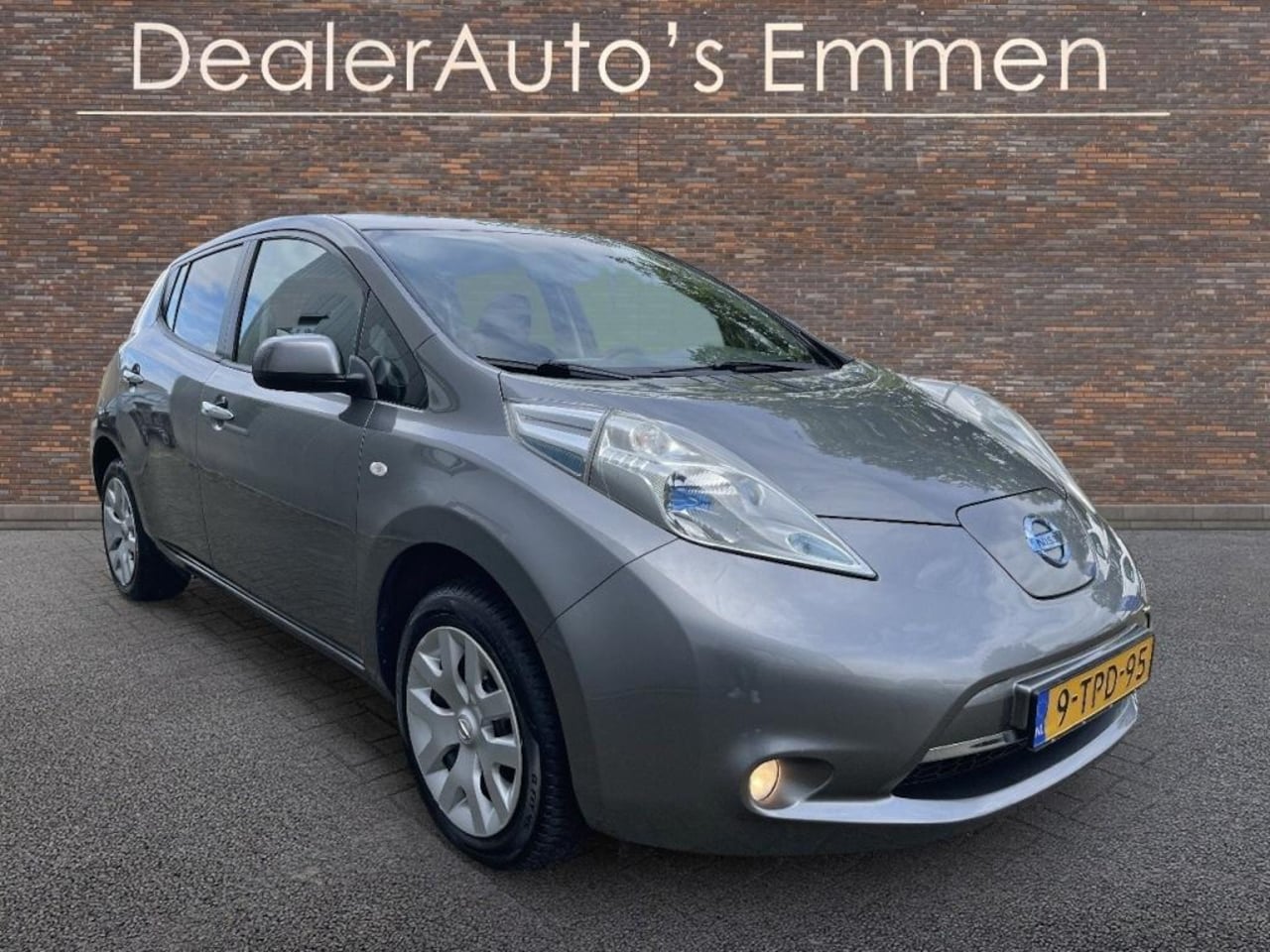 Nissan LEAF - 24 kWh ECC NAVIGATIE CRUISE 44000KM! - AutoWereld.nl