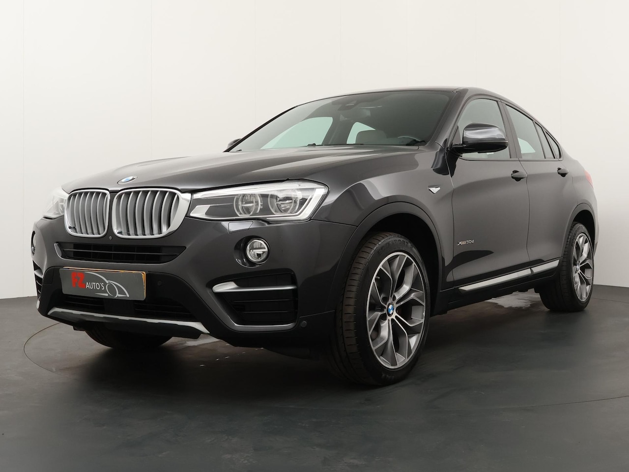 BMW X4 - xDrive30d High Executive | L.M Velgen | Metallic | Trekhaak| - AutoWereld.nl