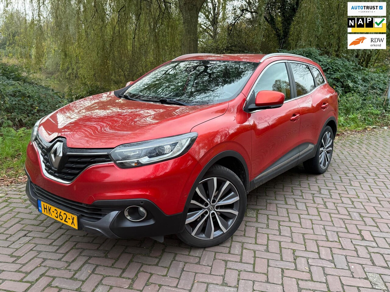 Renault Kadjar - 1.2 TCe Intens 1 Eig. b.j. 11-2015 ,19"lm ,Navi , led verl. - AutoWereld.nl