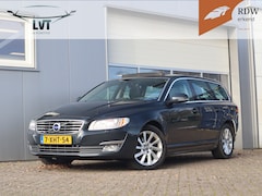 Volvo V70 - 2.0 D4 Summum / Schuifdak / trekhaak