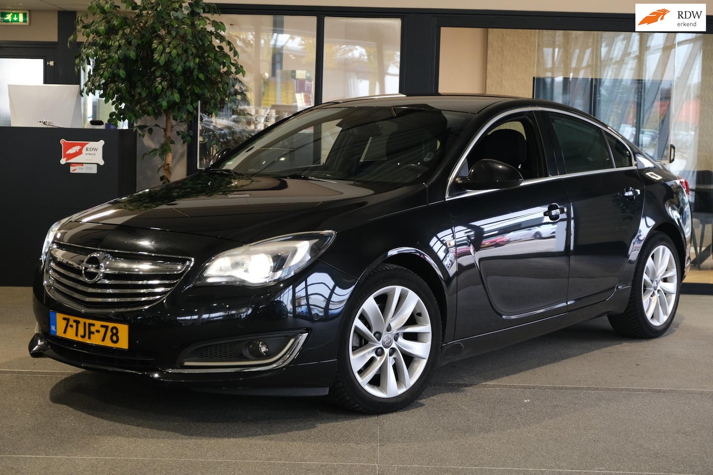 Opel Insignia - 1.6 T AUT Cosmo OPC Line Navi Led Cruise Cam Pdc - AutoWereld.nl