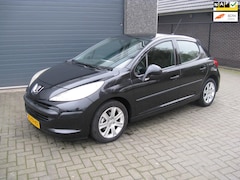 Peugeot 207 - 1.4 XR