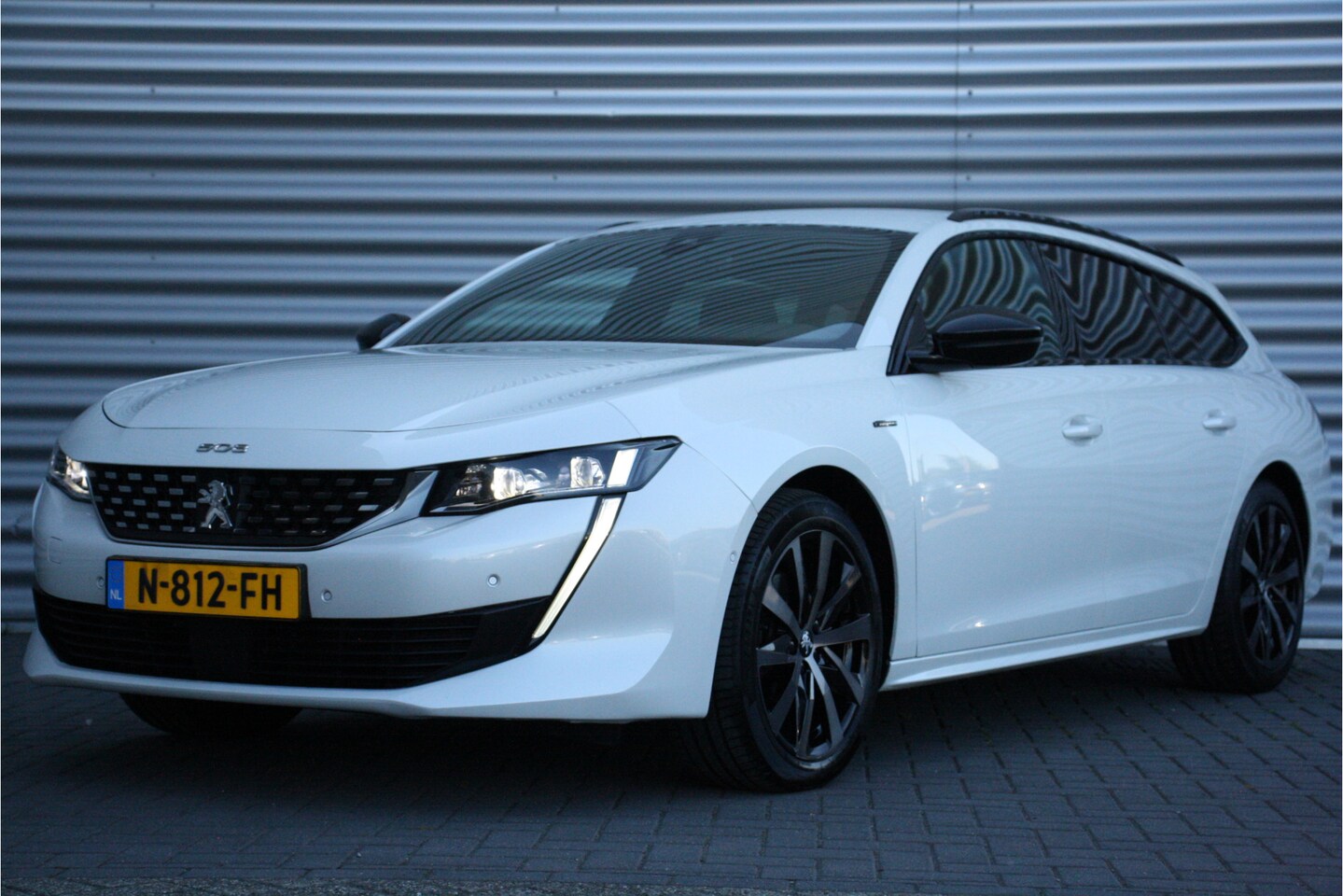 Peugeot 508 SW - 1.6 PURETECH 180PK GT-LINE AUTOMAAT | Navi | LEDER / CLIMA / LED / AGR / PDC / 18" LMV / F - AutoWereld.nl