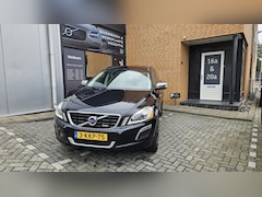 Volvo XC60 - 2.4 D5 AWD R-Design