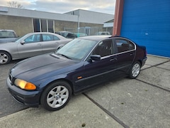 BMW 3-serie - 320i Executive