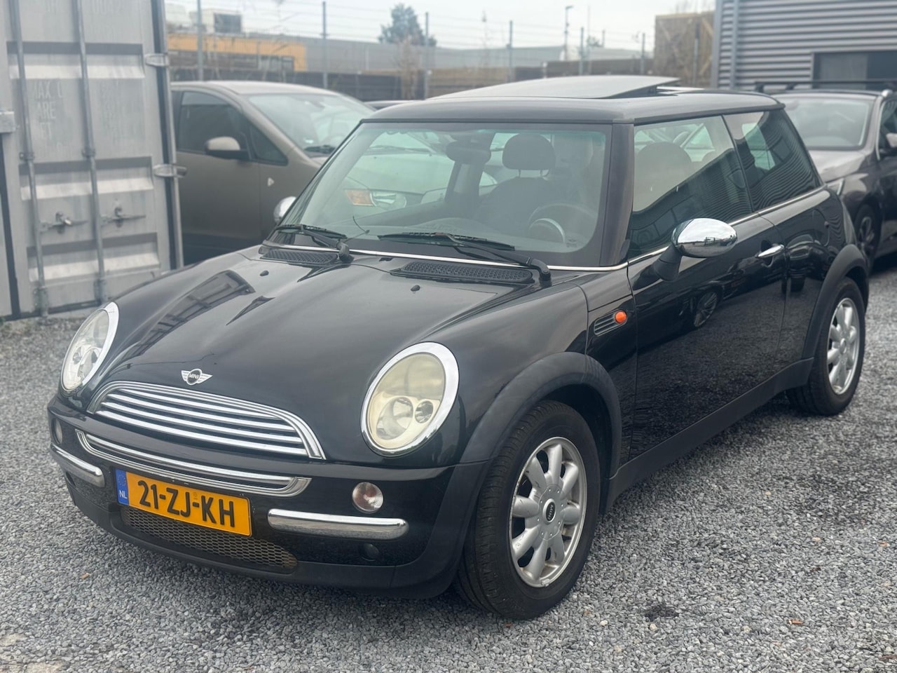 MINI One - Mini 1.6 Salt Airco Pano Zwart - AutoWereld.nl