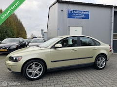 Volvo S40 - 1.8 Kinetic, Weinig kilometers, Nieuwe apk