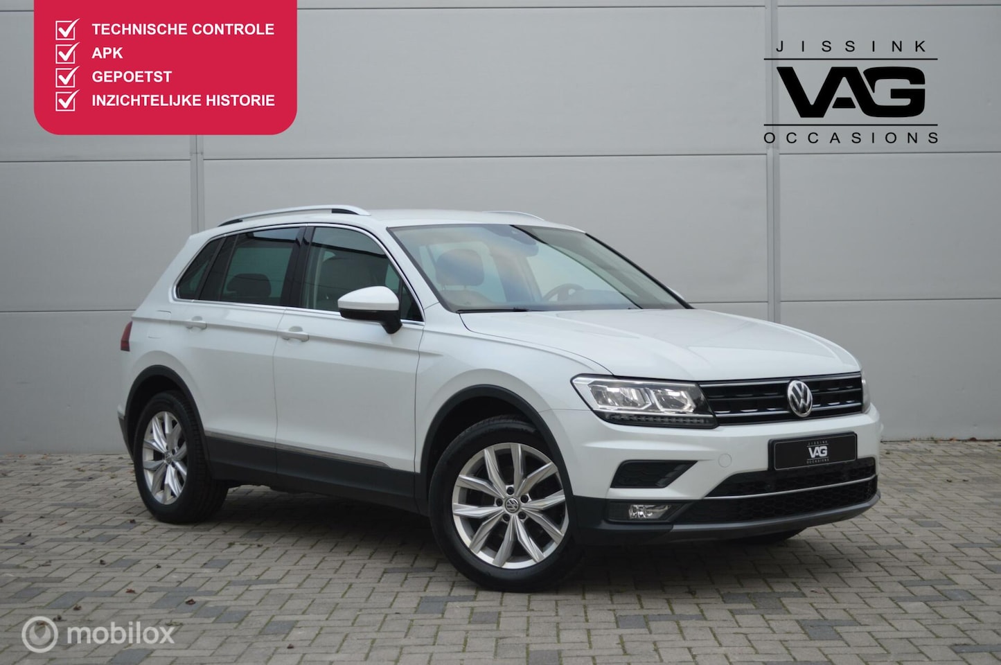 Volkswagen Tiguan - 1.4 TSI ACT Highline Automaat Leer LED ACC - AutoWereld.nl