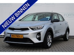 Kia Stonic - 1.2 MPi ComfortPlusLine Navigator NL AUTO | TOP ONDERHOUDEN | CAMERA | TREKHAAK | CARPLAY