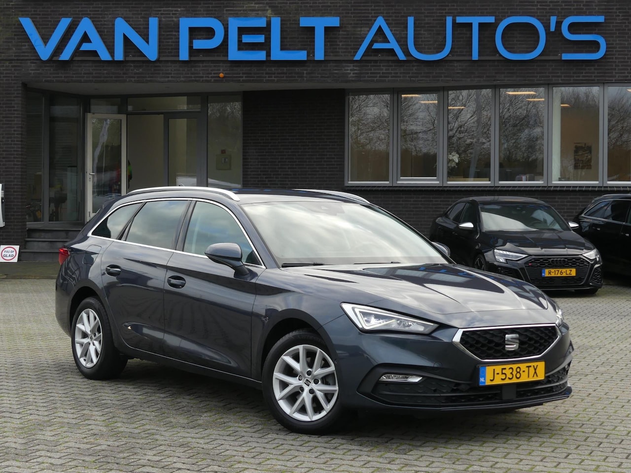 Seat Leon Sportstourer - 1.5 TSI Style Launch Edition / Wireless Carplay / LED - AutoWereld.nl