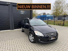 Kia Cee'd Sporty Wagon - 1.4 X Airco Stoelverwarming