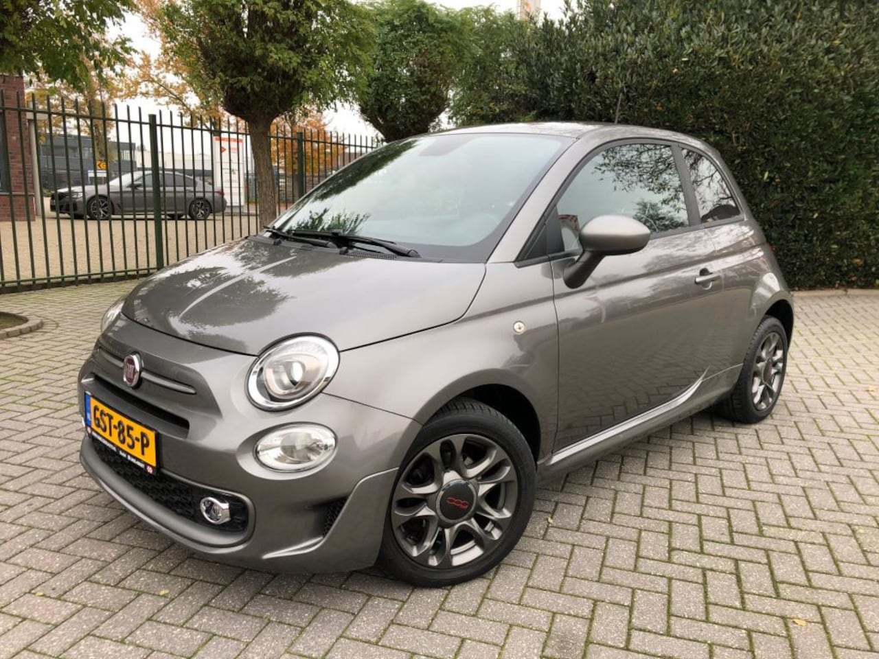 Fiat 500 - 1.2 Sport 1.2 Sport, Apple CarPlay, AIRCO, Cruise Control, Navigatie, DAB, Led, Parkeersensoren, Zwa - AutoWereld.nl