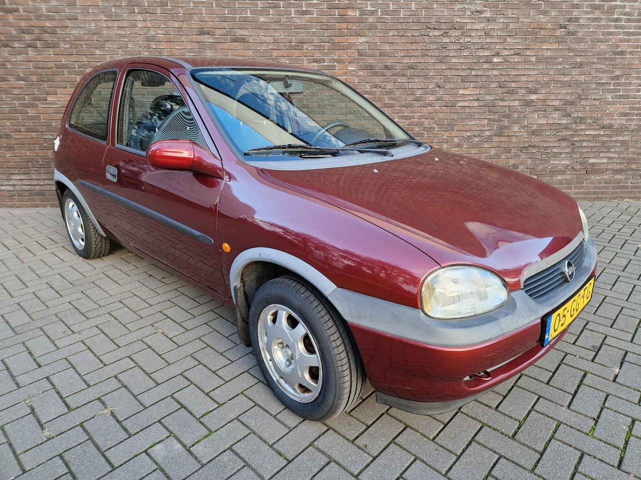 Opel Corsa - 1.2i-16V Onyx APK 11-2025 centr vergr elektr raam - AutoWereld.nl