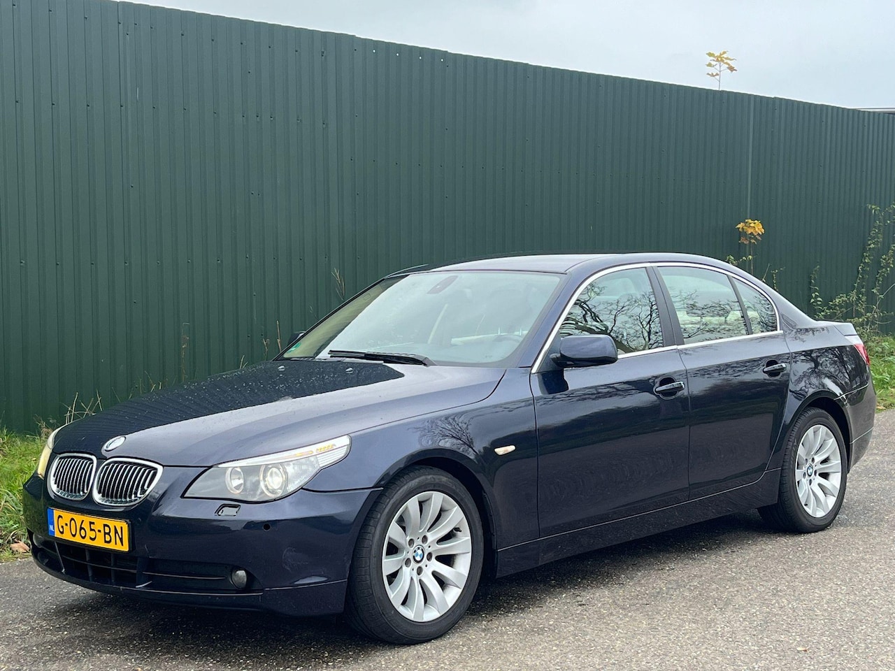 BMW 5-serie - 523i AUT LEER NAVI CRUISE - AutoWereld.nl