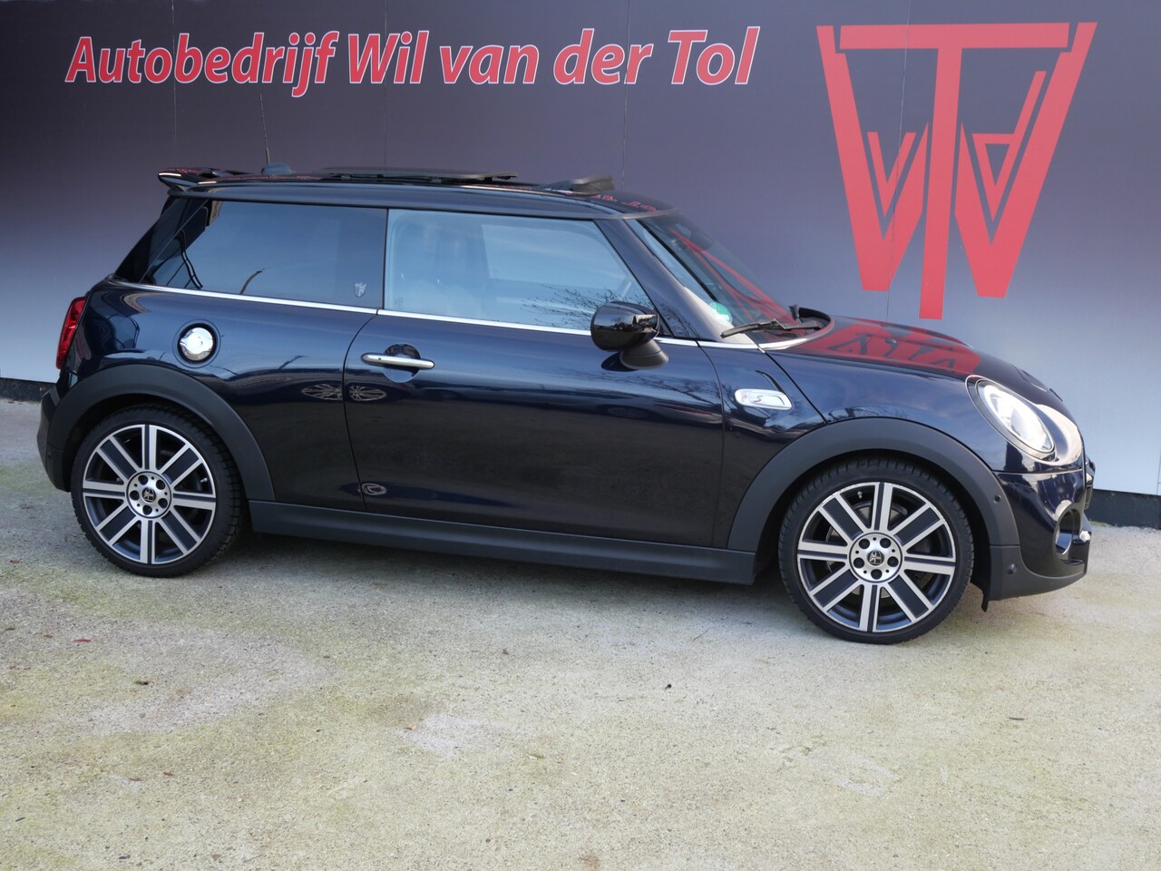 MINI Cooper S - 2.0 YOURS | AUTOMAAT | PANORAMA | DIGI COCKPIT | H/K | 1e EIGENAAR | UNIEK!! - AutoWereld.nl