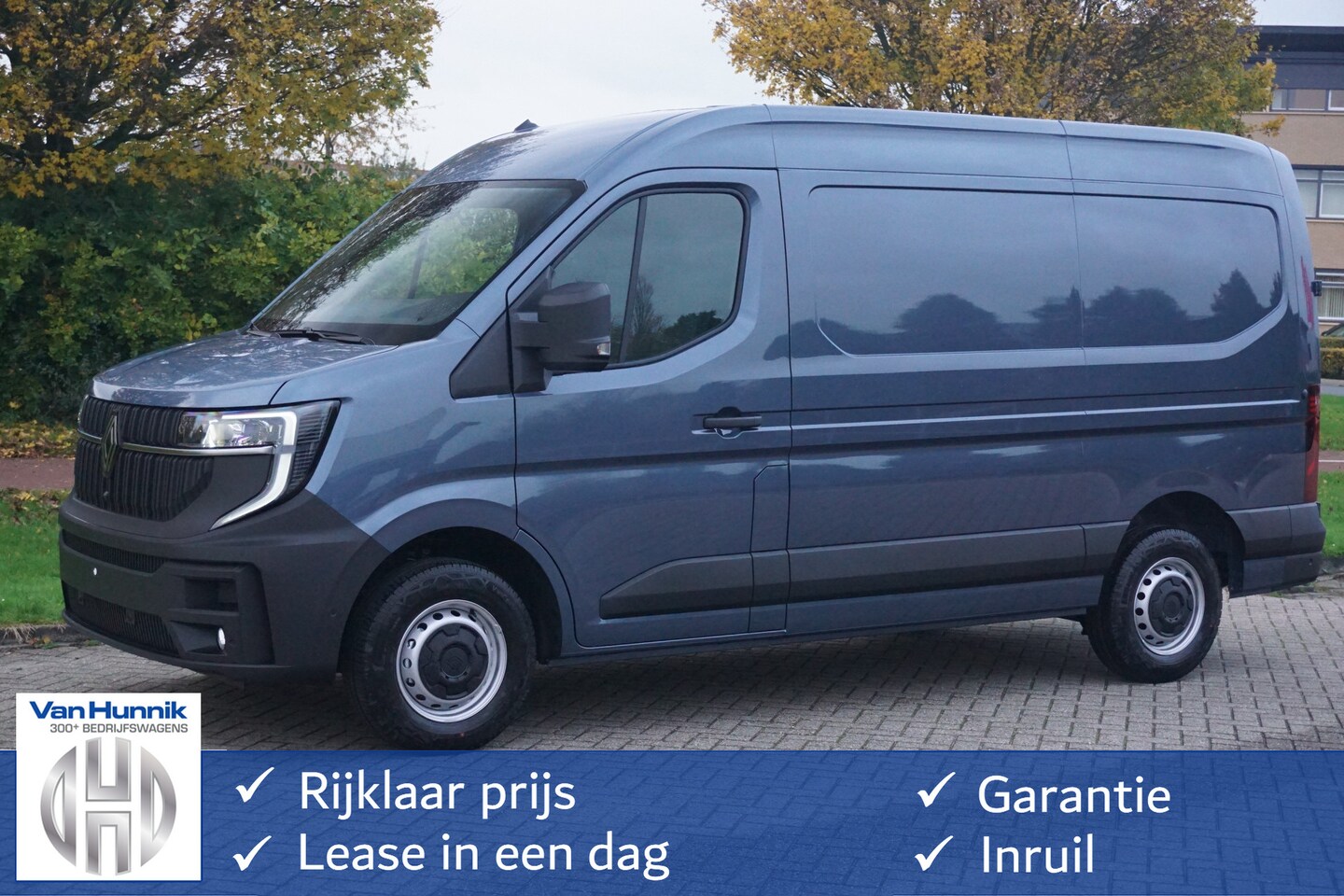 Renault Master - T35 2.0 170PK L2H2 10" R-Link Navi, Camera, LED!! NR. I421* - AutoWereld.nl