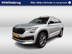 Skoda Kodiaq - 1.5 TSI Sportline Business 7p. / Panoramadak / Zwenkbare trekhaak / Fabrieksgarantie t/m 0