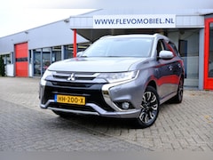 Mitsubishi Outlander - 2.0 PHEV Executive Edition Aut. Navi|Leder-Alcantara|LMV