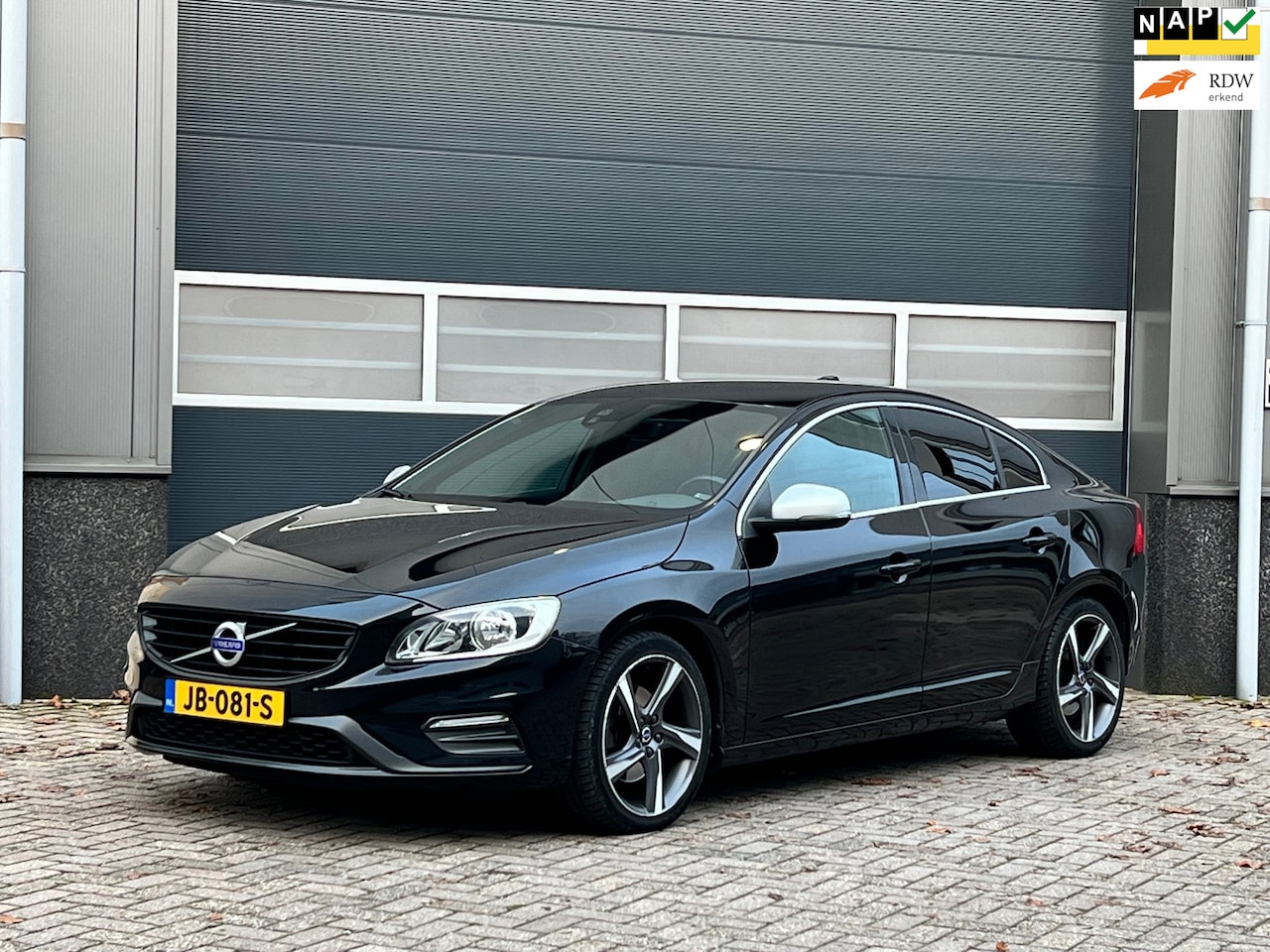 Volvo S60 - 2.0 T3 R-Design bj.2016 Navi|PDC|18"|Nap. - AutoWereld.nl