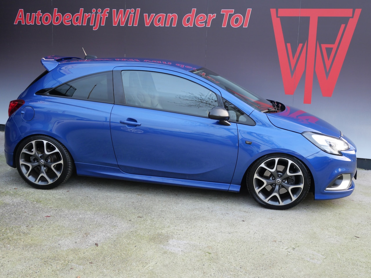 Opel Corsa - 1.6 TURBO OPC PERFORMANCE | LED | 207 PK | RECARO KUIPSTOELEN | DEALER O-H!! - AutoWereld.nl