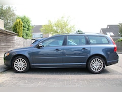 Volvo V70 - 2.5T Momentum