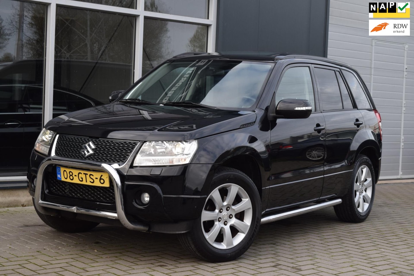 Suzuki Grand Vitara - 2.4 High Executive | Vol Optie ! | NAP + APK 11-2025 ! - AutoWereld.nl