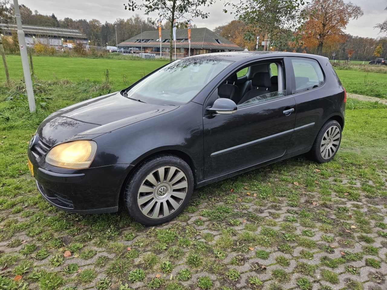 Volkswagen Golf - 1.6 FSI Trendline 1.6 FSI Trendline - AutoWereld.nl