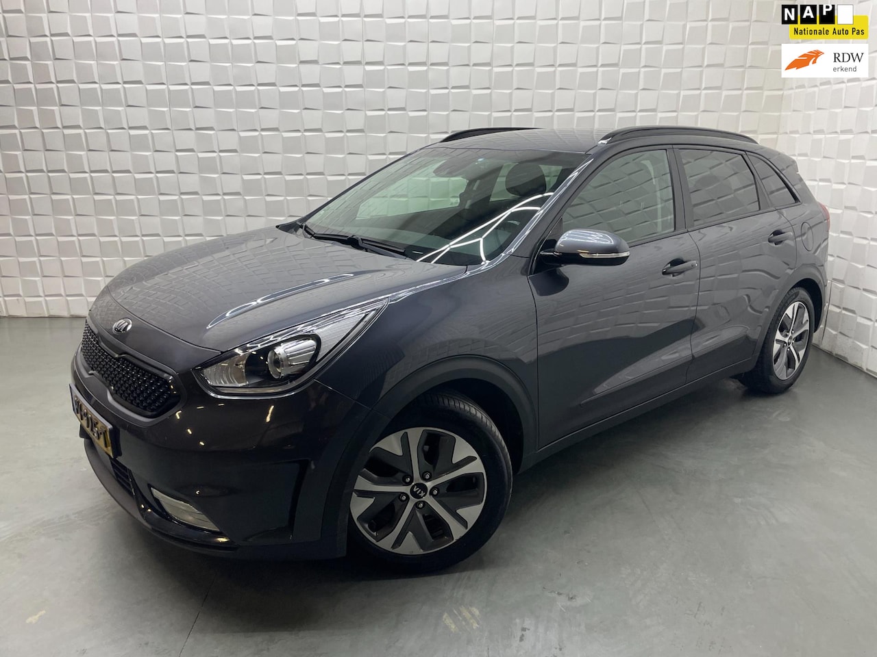 Kia Niro - 1.6 GDi Hybrid ExecutiveLine CAMERA LEER MEMORY - AutoWereld.nl