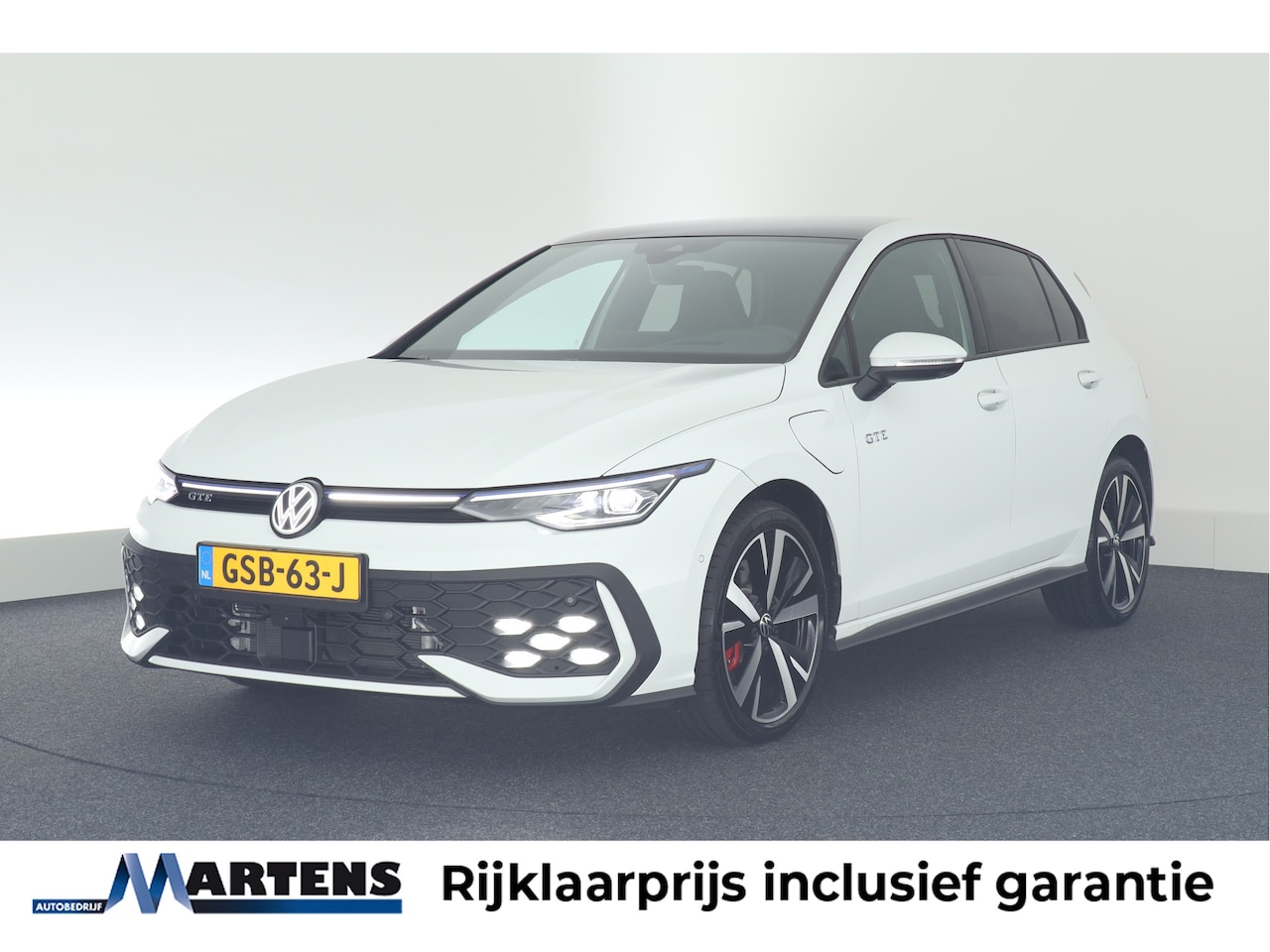 Volkswagen Golf - 1.5 272pk eHybrid GTE (120km) Trekhaak 360Camera Stoelverwarming IQ.Light Virual Cockpit N - AutoWereld.nl