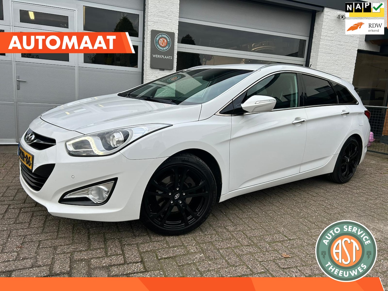 Hyundai i40 Wagon - 2.0 GDI Business Edition AUTOMAAT|LED|NAVI|CAMERA - AutoWereld.nl