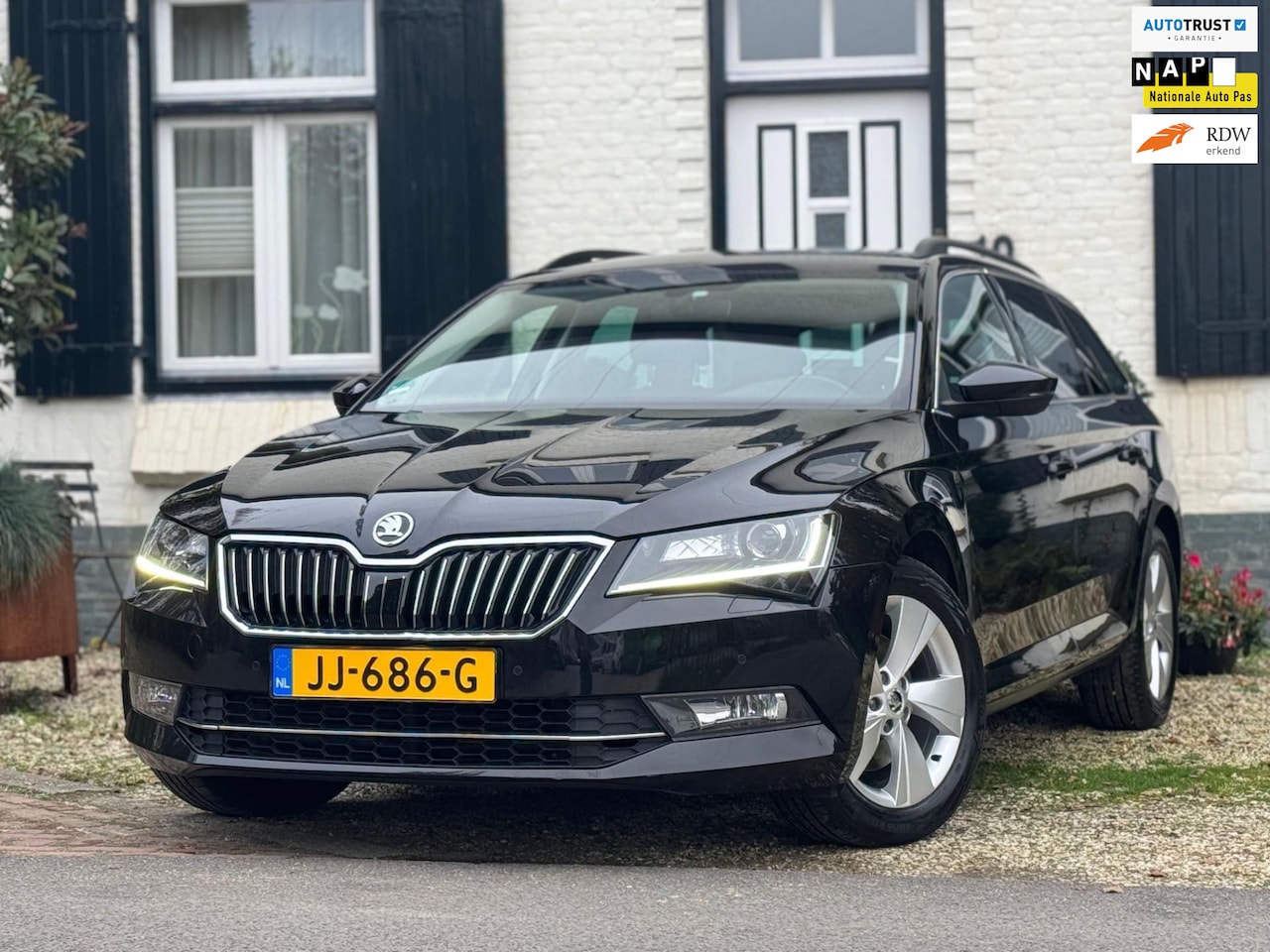 Skoda Superb Combi - 1.4 TSI ACT Ambition Business|Navi|Trekhaak| - AutoWereld.nl