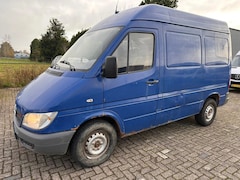 Mercedes-Benz Sprinter - 211 CDI 2005 L1H2 handbak 133000 km