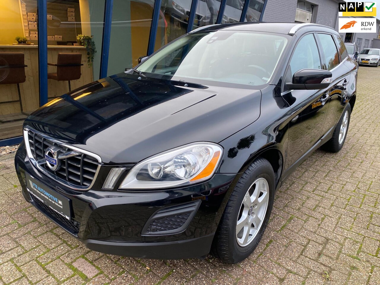 Volvo XC60 - 3.0 T6 AWD Momentum Automaat 305PK - AutoWereld.nl