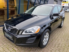 Volvo XC60 - 3.0 T6 AWD Momentum Automaat 305PK