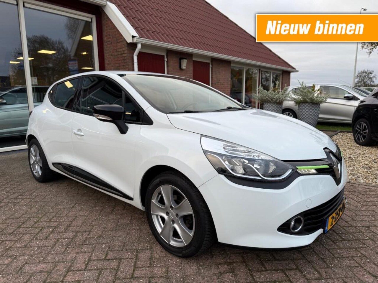 Renault Clio - 0.9 TCE NIGHTenDAY - AutoWereld.nl