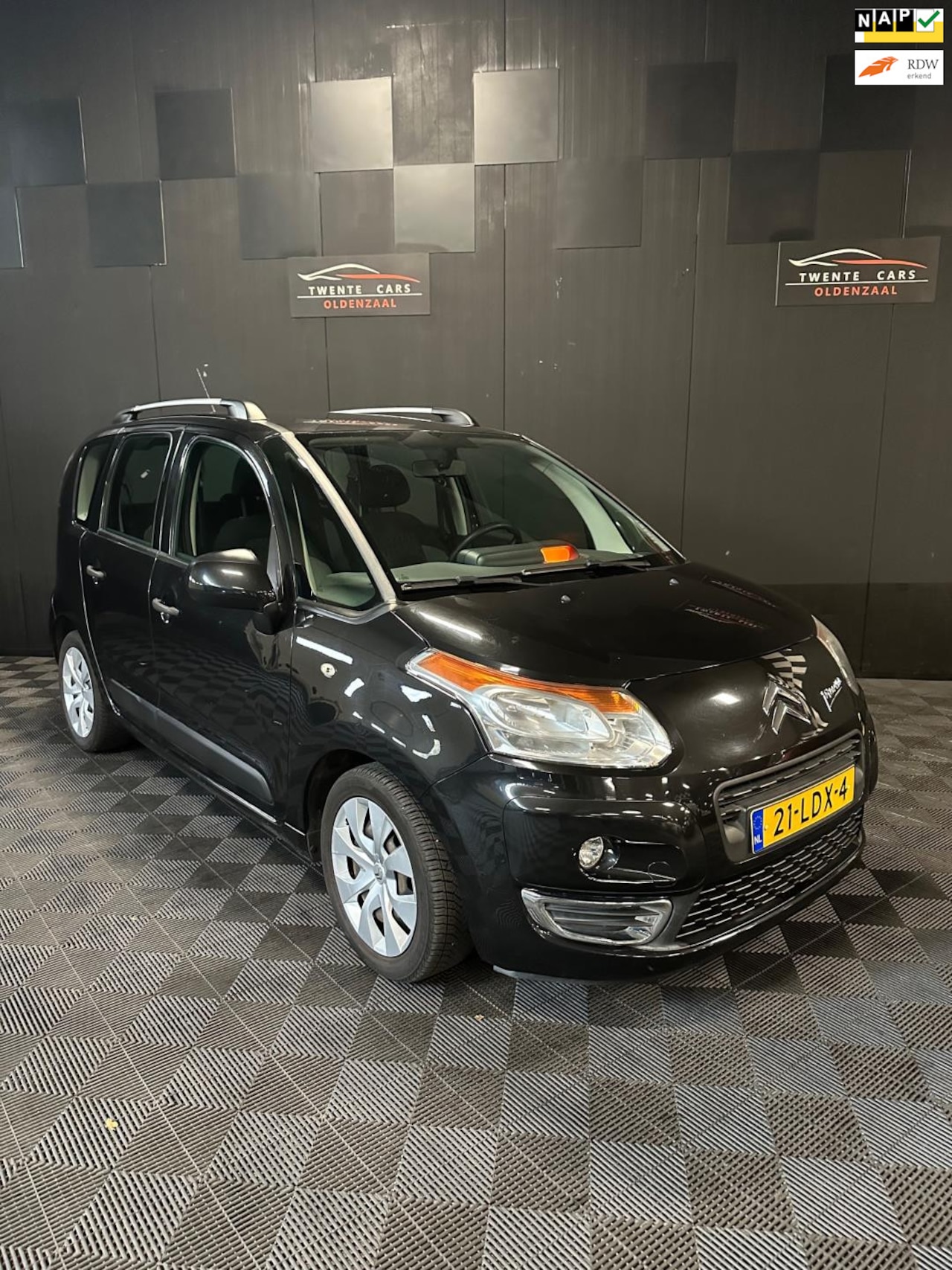 Citroën C3 Picasso - 1.4 VTi Aura | Airco | Nieuwe APK | - AutoWereld.nl