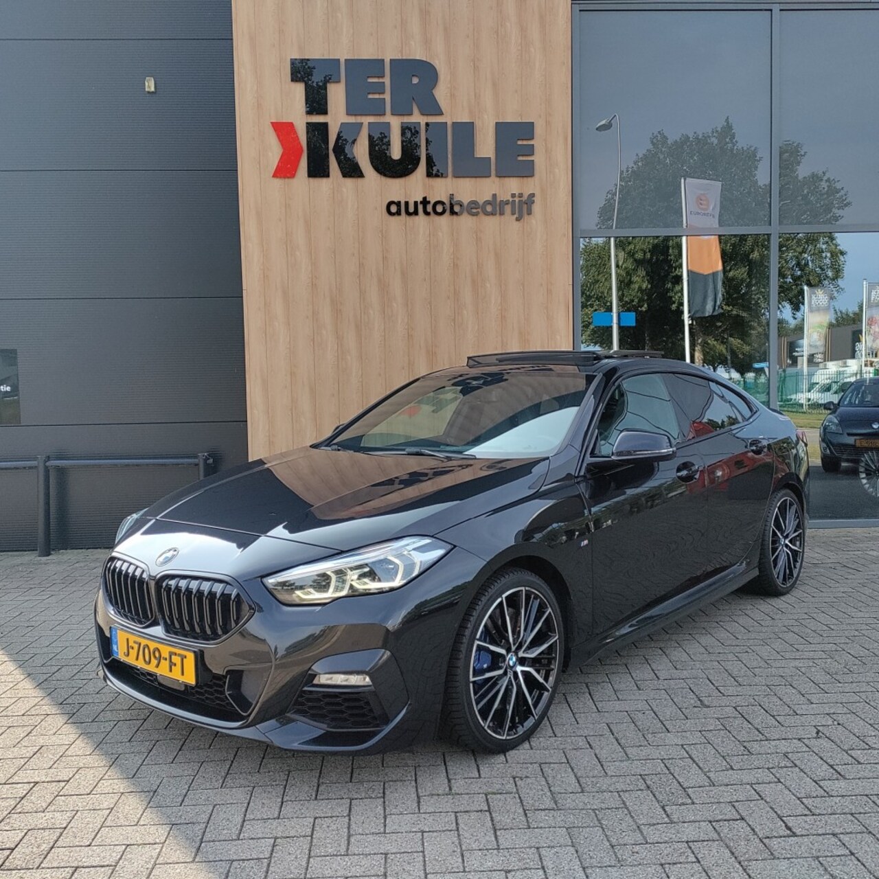 BMW 2-Serie - 218I HIGH EXECUTIVE Autom. 2020 M-edition Black - AutoWereld.nl