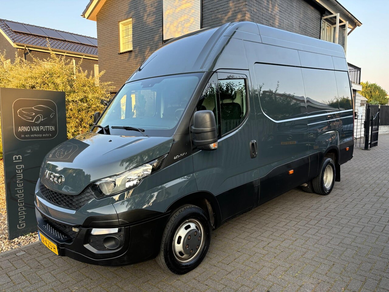 Iveco Daily - 40C17V 3.0 Dubbel Lucht / Hoog Lang / Airco / Camera / Cruise control - AutoWereld.nl