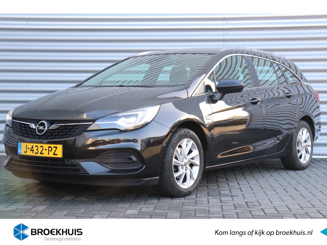 Opel Astra Sports Tourer - 1.2 TURBO 130PK ELEGANCE+ / NAVI / LEDER / CLIMA / AGR / PDC / 16" LMV / CAMERA / KEYLESS - AutoWereld.nl