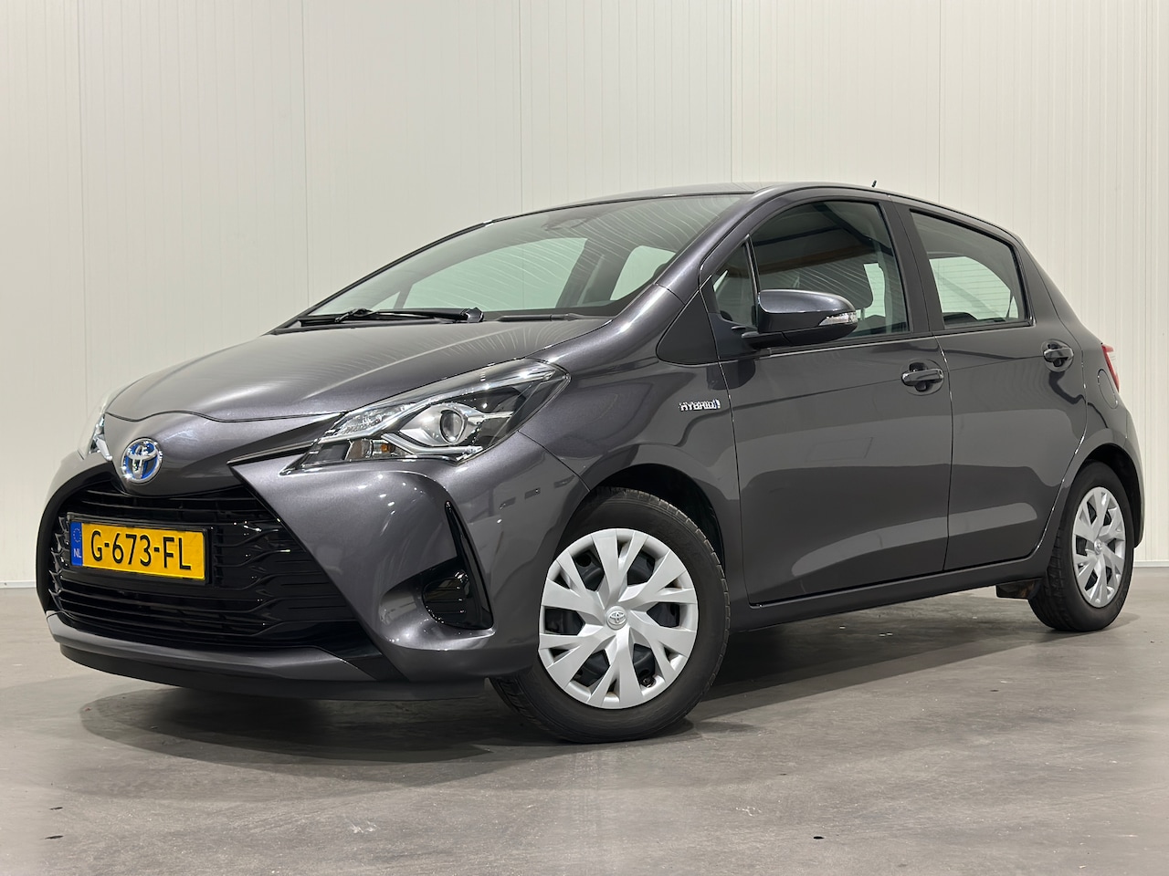 Toyota Yaris - 1.5 Hybrid Active |1e Eigenaar | Achteruitrijcamera | Trekhaak | Lane assist | 16.000 KM NAP | - AutoWereld.nl