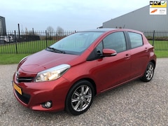 Toyota Yaris - 1.3 VVT-i Executive Clima Keyless Navi Pano Bj 2012