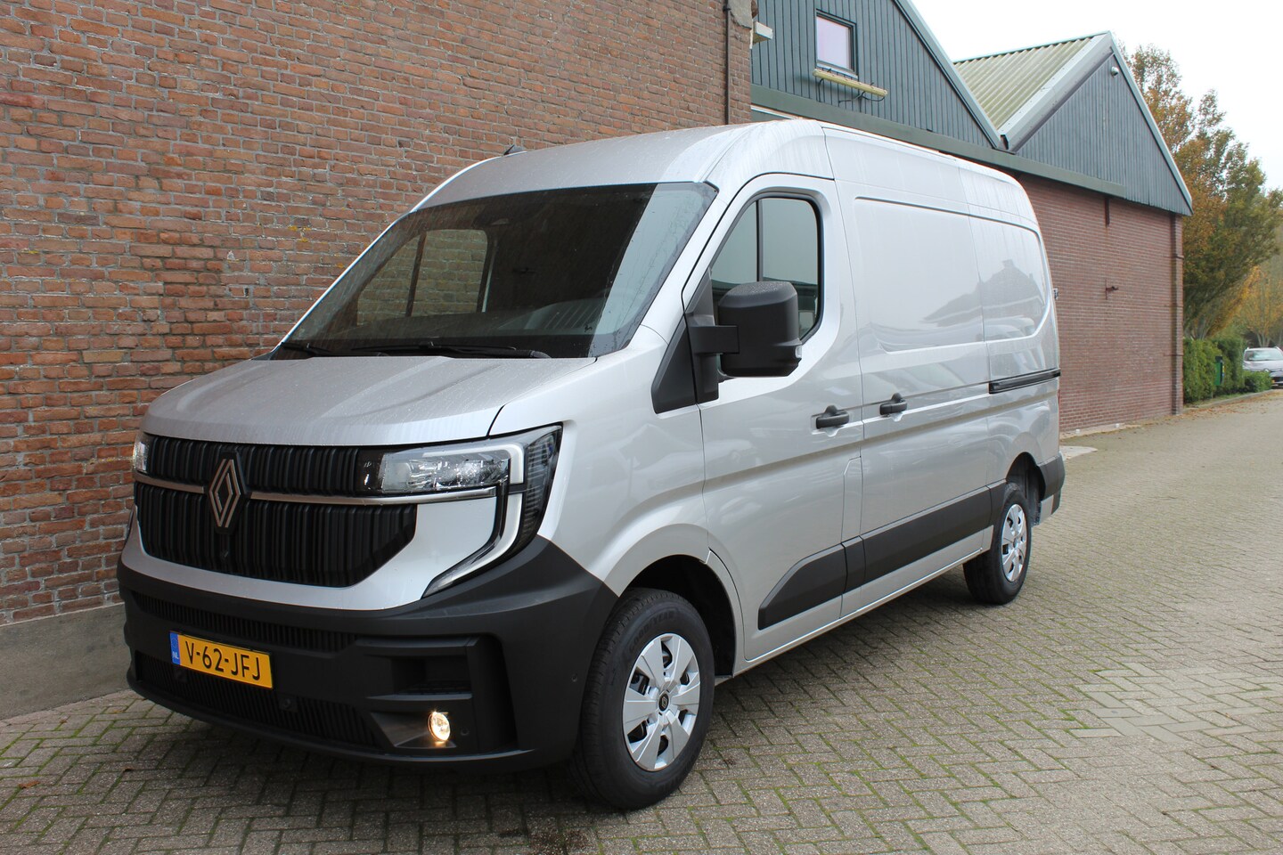 Renault Master - T35 2.0 dCi 170 L2H2 Extra - zijschuifdeur links - AutoWereld.nl