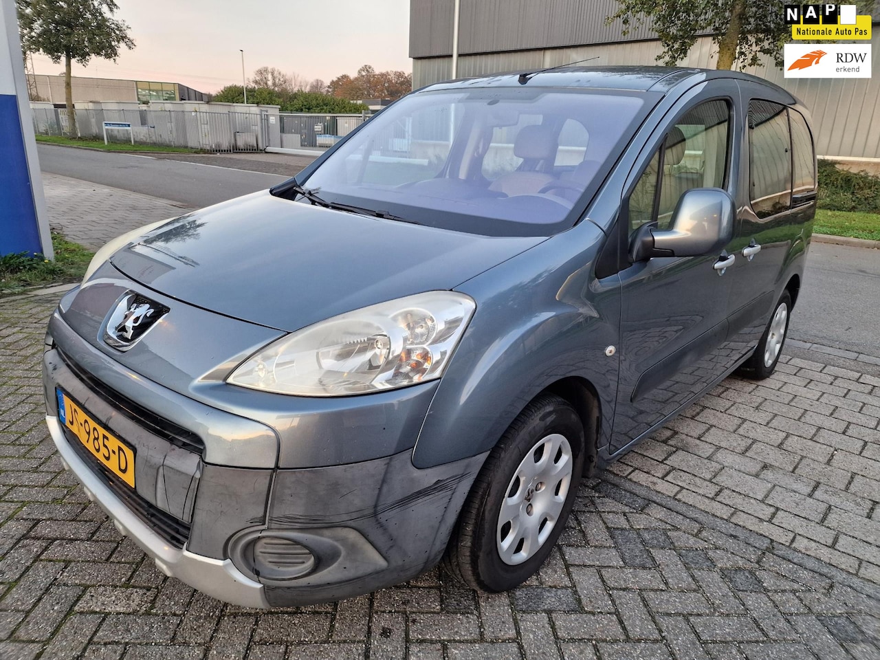 Peugeot Partner Tepee - 1.6 XR 1.6 XR, Apk, Nap, Zeer goed rijdend, Inruil mogelijk. - AutoWereld.nl